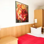 Eggerfeld Apartment *