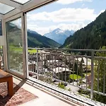 Eggerfeld Apartment *